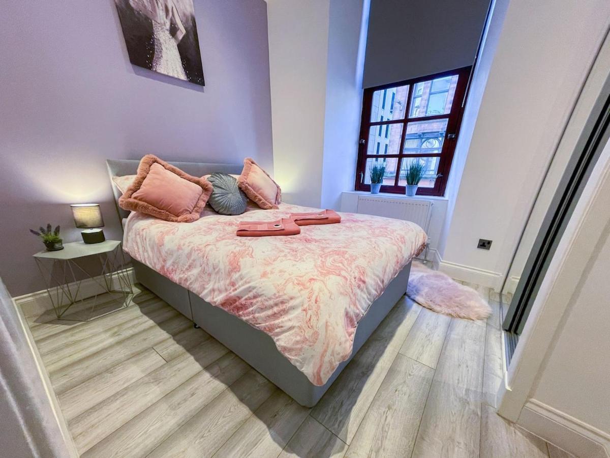 Recently Refurbished Two Bedroom Apartment, Central Location! Glasgow Ngoại thất bức ảnh